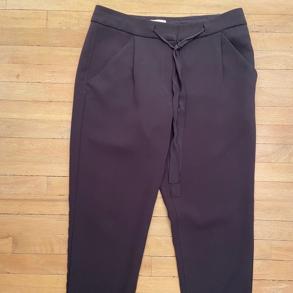 Aritzia Wilfred Pant - Size 8 Navy - Picture 1 of 4